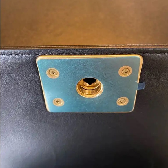 Chanel Medium Boy Bag (new medium). - Picture 9 of 10